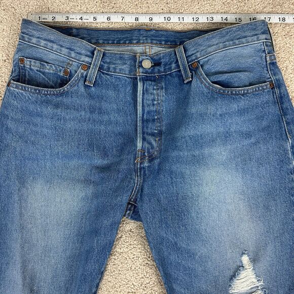Levi's 501 Jeans Mens 31 x 32 Blue Button Fly Original Fit Straight Medium Wash - Picture 12 of 16